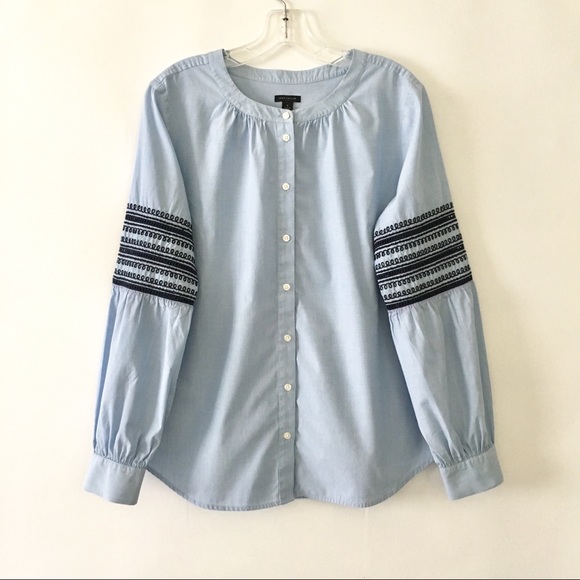 Ann Taylor Tops - Ann Taylor Button Up Embroidered Puff Sleeve Top